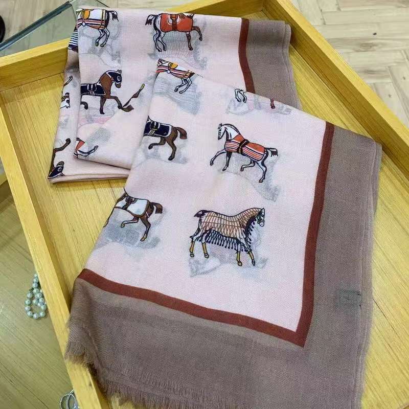 100% Cashmere Long Scarf Soft and Warm Wool Wrap Horse Pattern 200×100cm