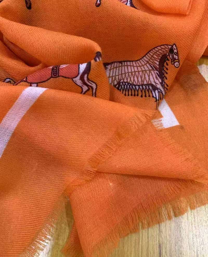 100% Cashmere Long Scarf Soft and Warm Wool Wrap Horse Pattern 200×100cm