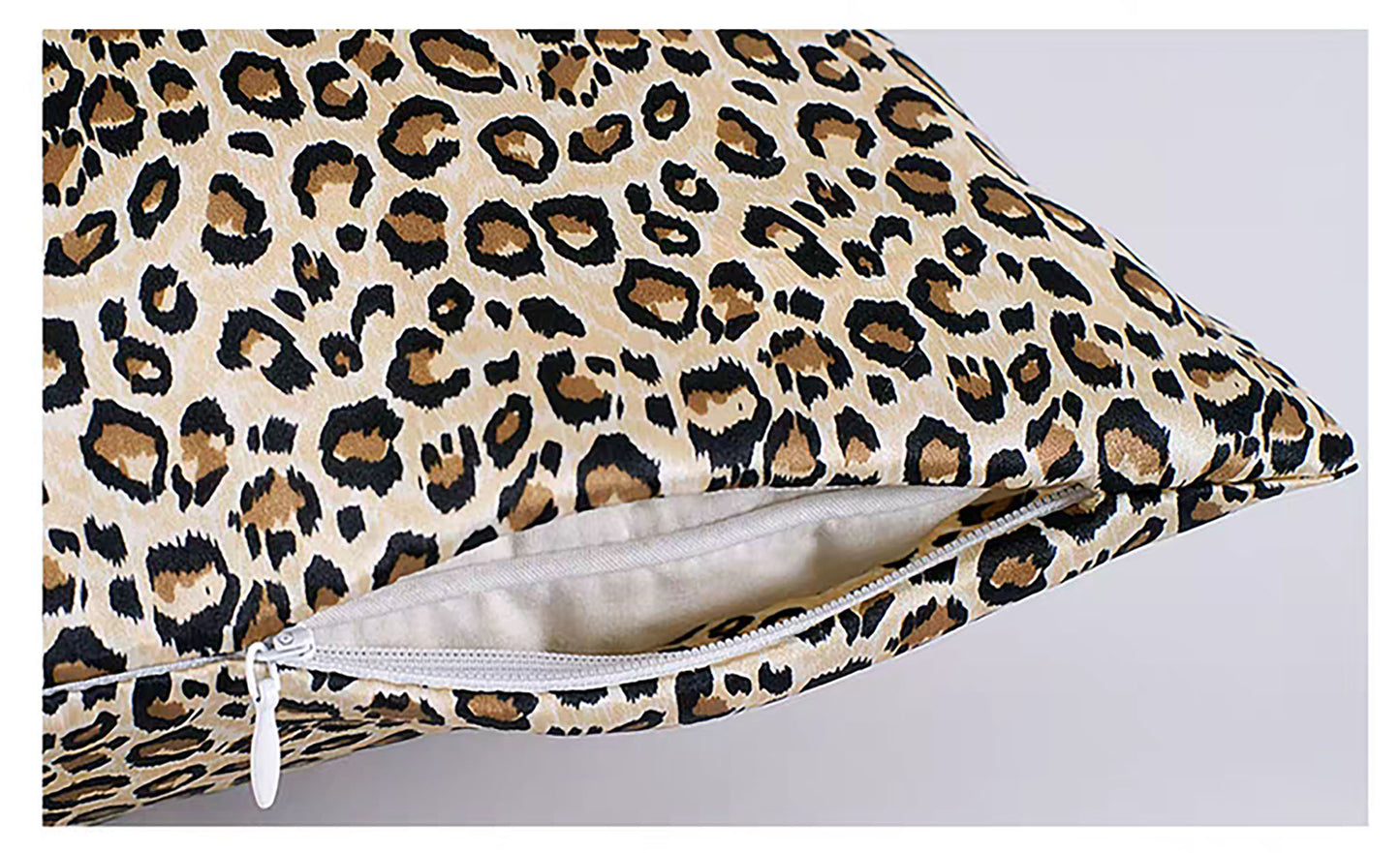2pcs 100% Silk Floral Pillowcases  Wild Leopard